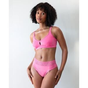 Aisle AWWA Period Menstruation Thong Underwear in pink NEW LARGE